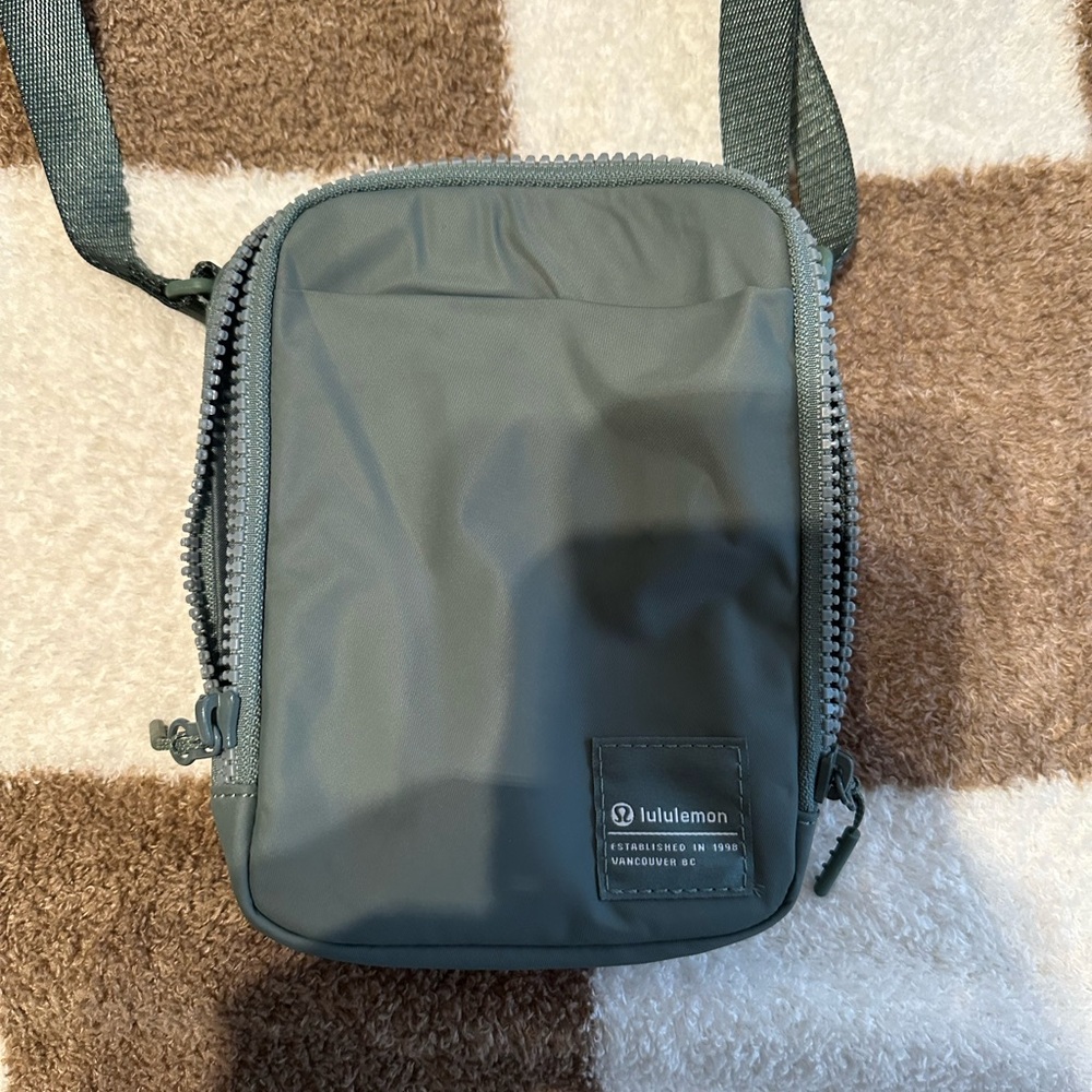 lululemon athletica Green Belt Bag